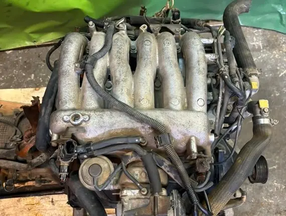 Двигатель Mitsubishi Montero 6G75 8050