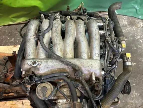 Двигатель Mitsubishi Montero 6G75 8050