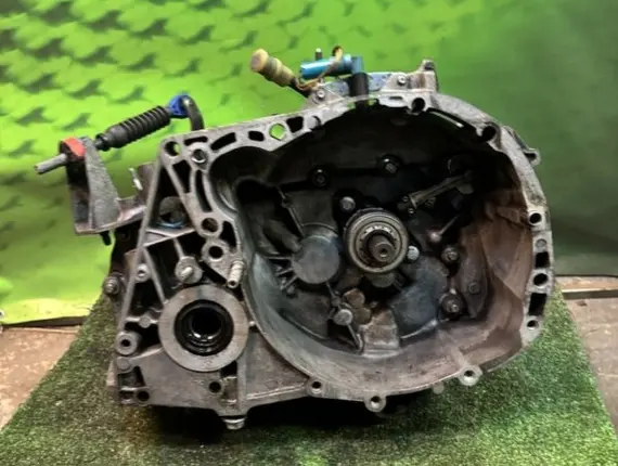Двигатель Renault Megane K4M812 8408