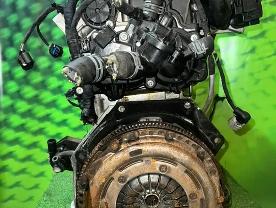 Двигатель Volkswagen Passat CZE 4235