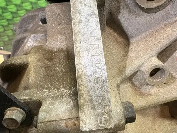 Двигатель Mazda 3 LF 9700