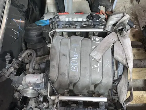 Двигатель AUDI A6 BDW 10527