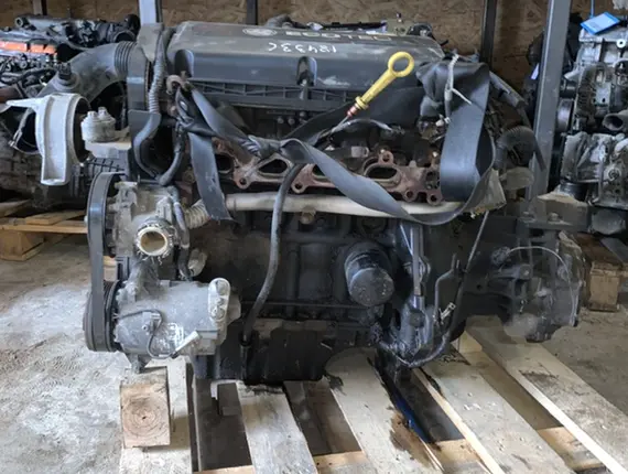 Двигатель Opel Zafira Z16XE1 10361