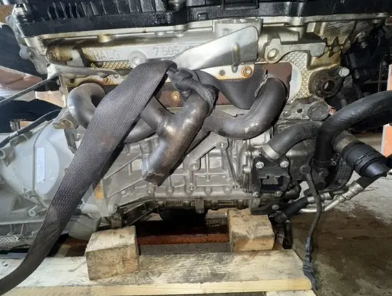 Двигатель Mitsubishi Pajero 6G75 5624