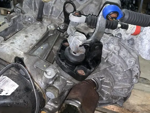 МКПП Renault Megane K4M812 10513