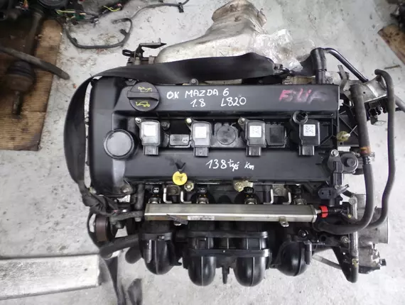 Двигатель Mazda 6 1.8 L8 щуп в ГБЦ