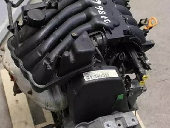 Двигатель Skoda Octavia 1.6 AEH
